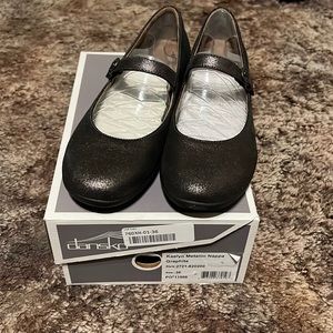 Dansko Kaelyn Metallic Nappa Shoes in Graphite